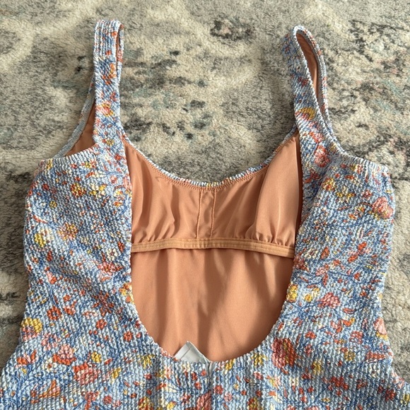 J. Crew Scrunchie Scoop One Piece - Picture 6 of 10